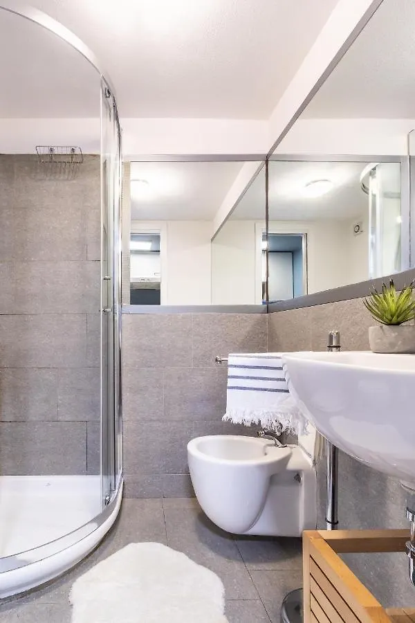 Appartamento Altido Vibrant Studio For 3 Near The City Centre Milano