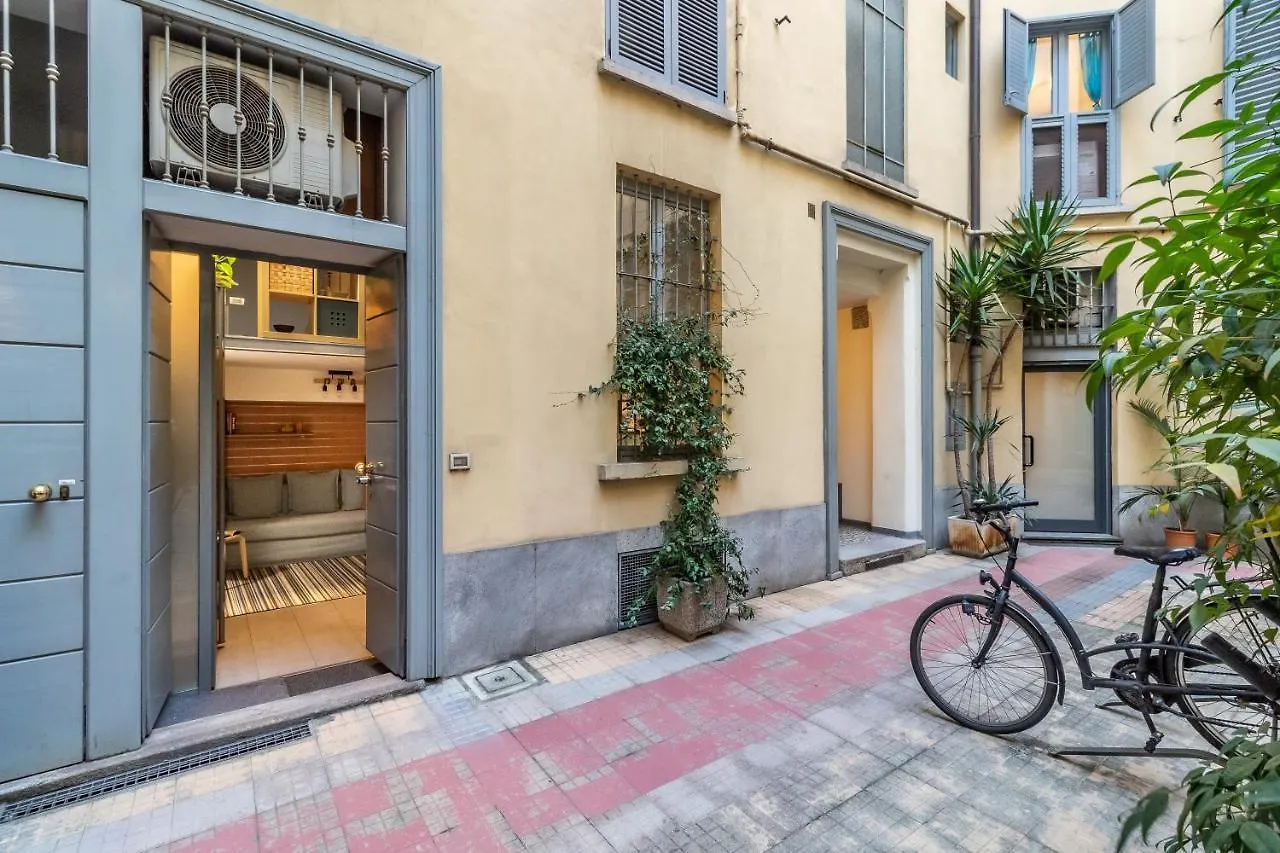 Altido Vibrant Studio For 3 Near The City Centre Milano 0*,  Italia